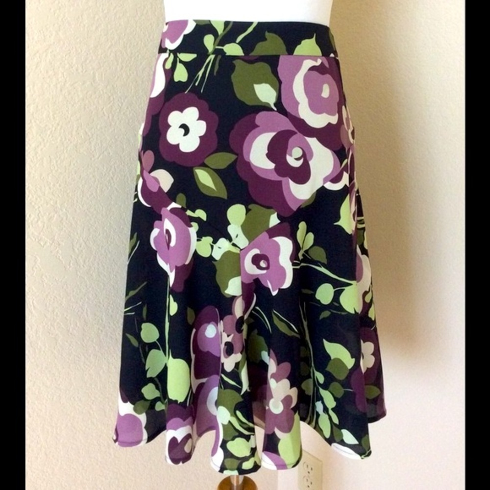 Floral Skirt flair style black purple green florals Ann Taylor flair skirt